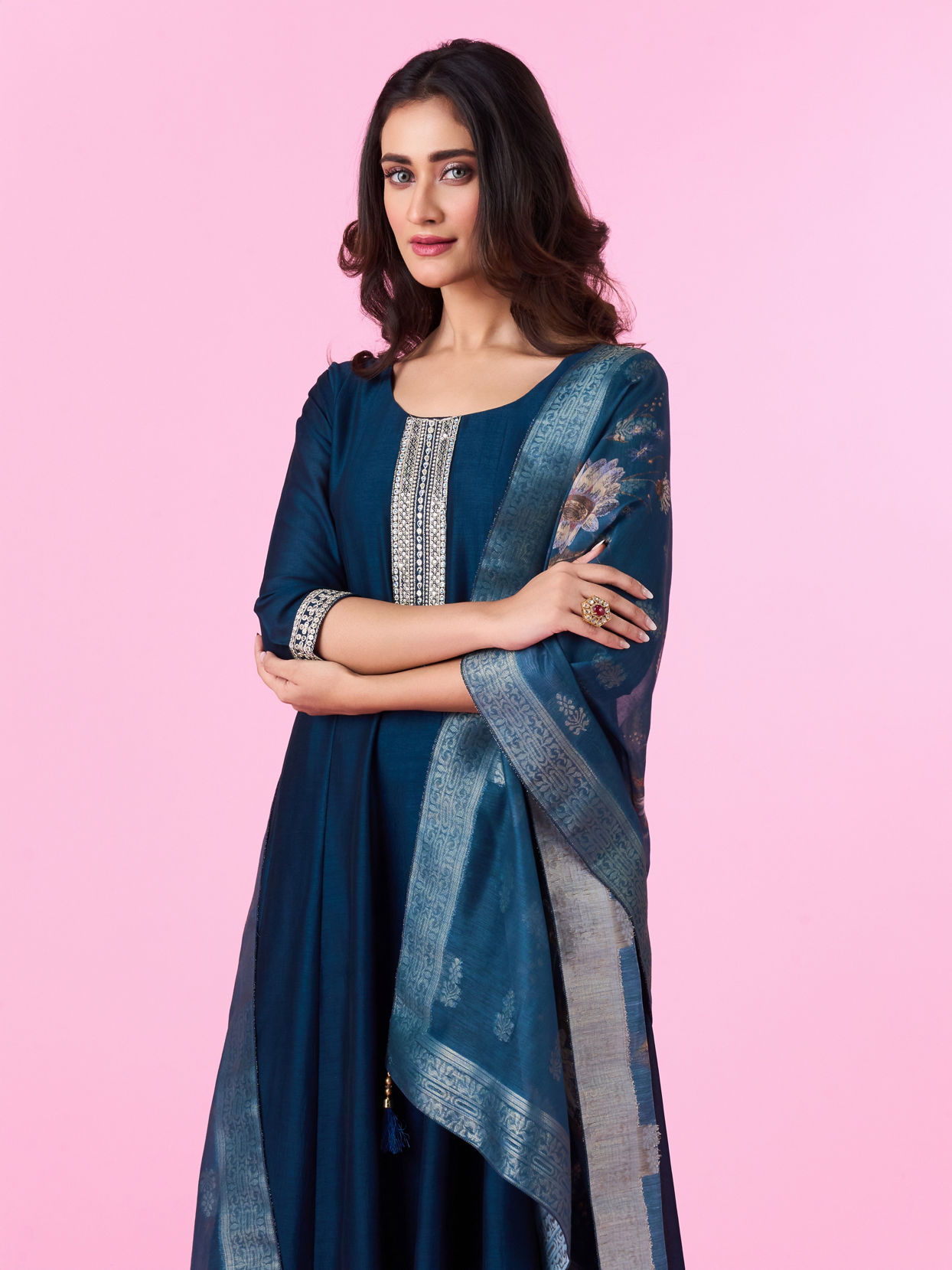 Mohey Women Tantalizing Teal Blue Anarkali Suit