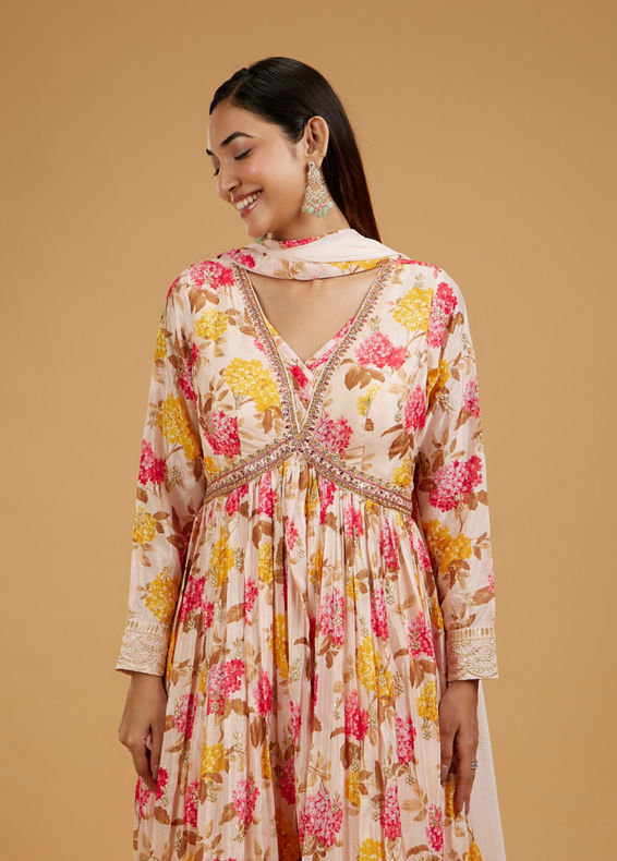 Mohey Women Cream Enchantress Anarkali Suit
