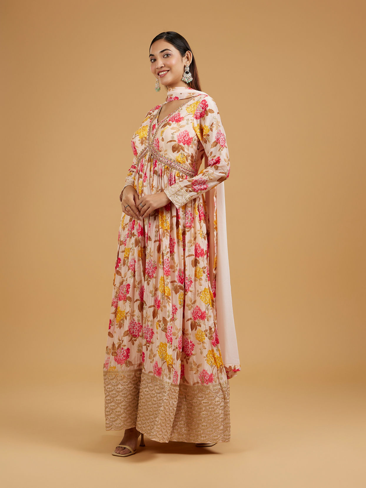 Mohey Women Cream Enchantress Anarkali Suit
