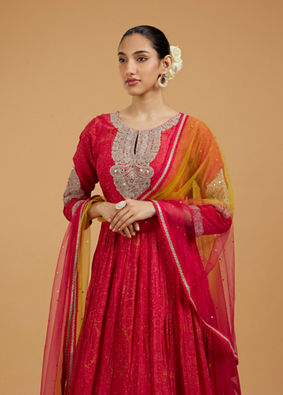 Mohey Women Mesmerizing Pink Anarkali Suit