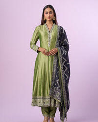 Mohey Women Pista Green Anarkali Suit