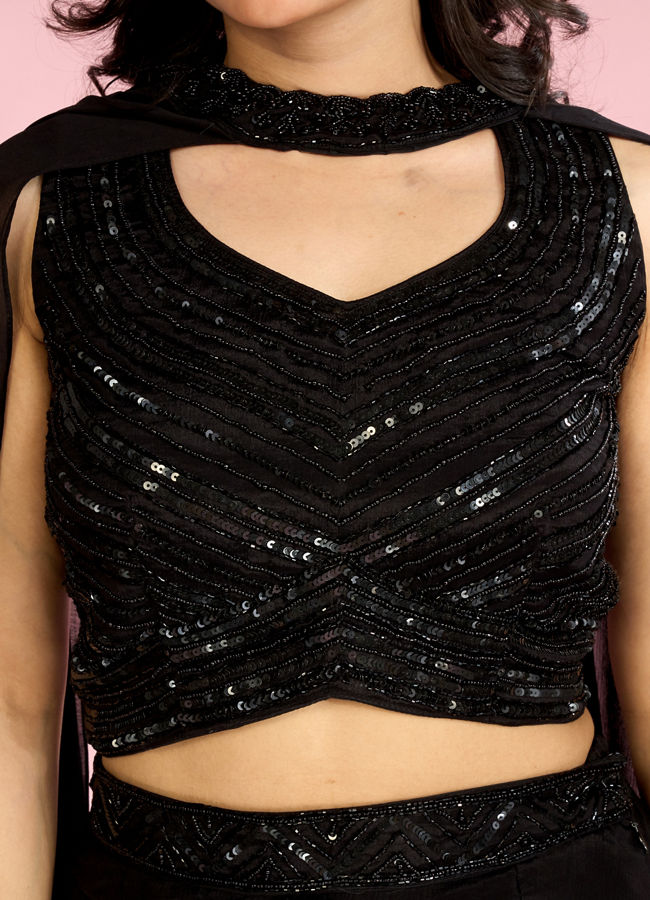 Mohey Women Black Chic Ensemble Indo Western