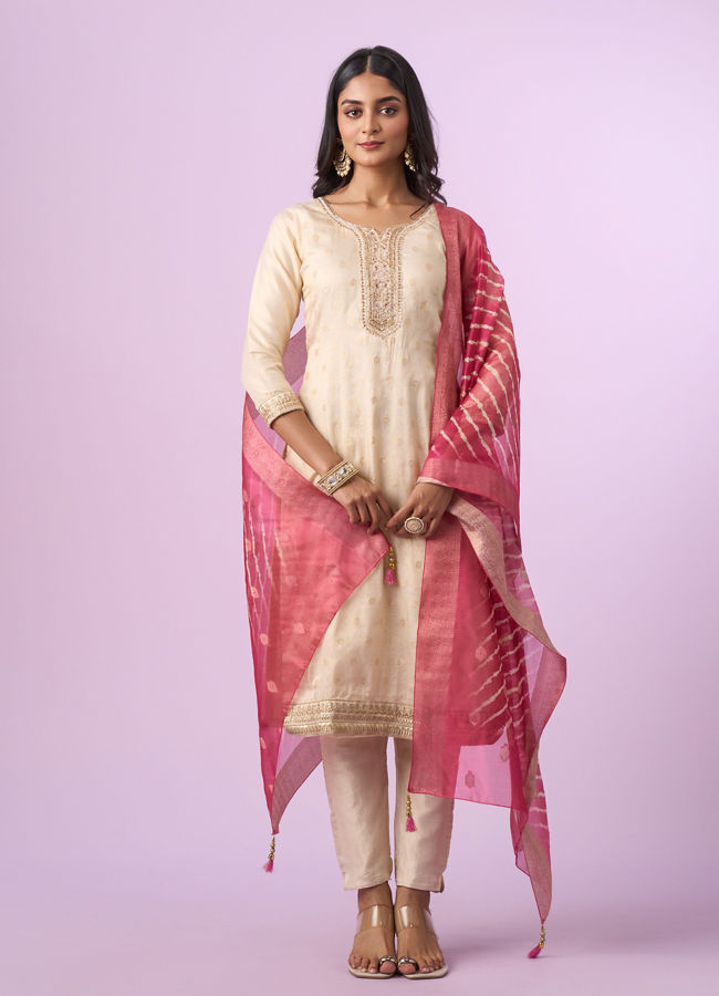 Mohey Women Dusty Pink and Cream Straight Suit