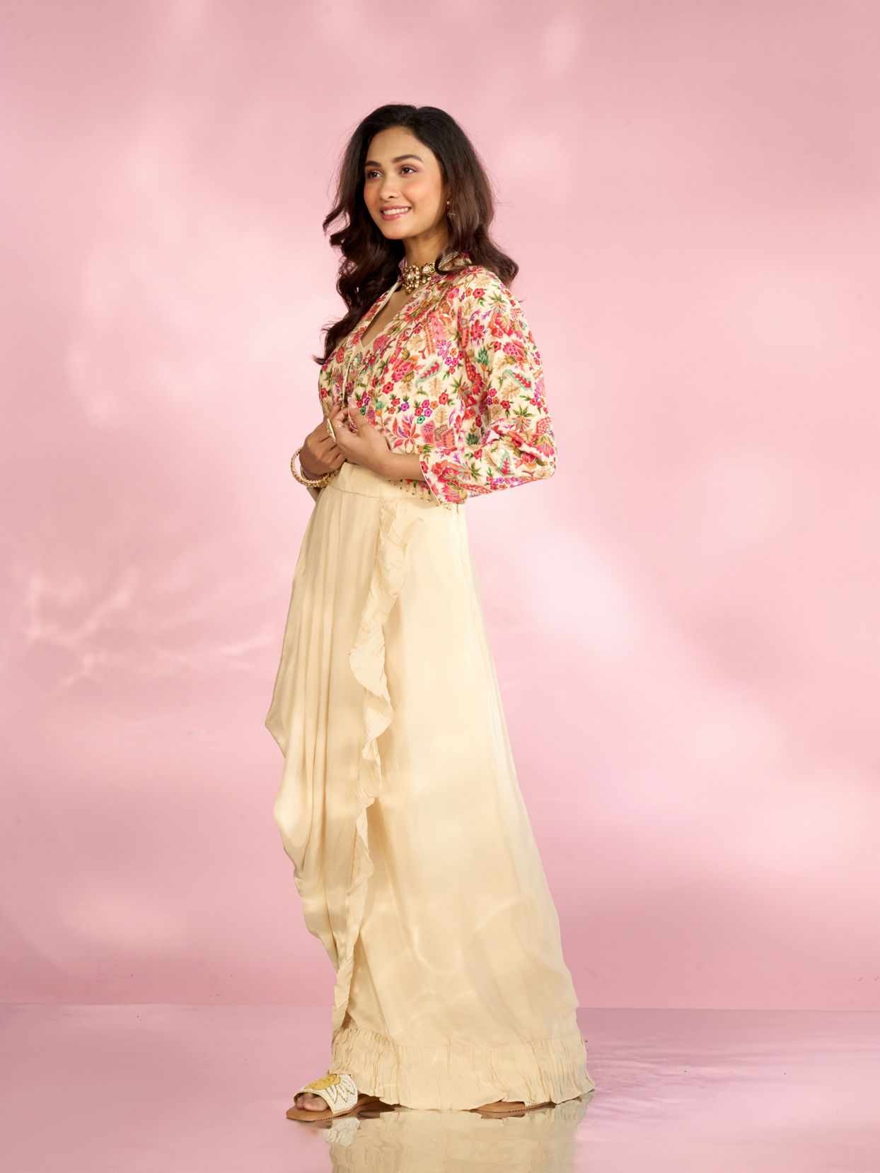 Mohey Women Cream Chic Chinon Indo Western