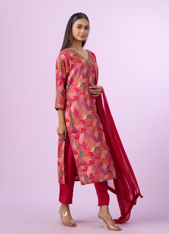 Mohey Women Ravishing Pink Stitched Suit