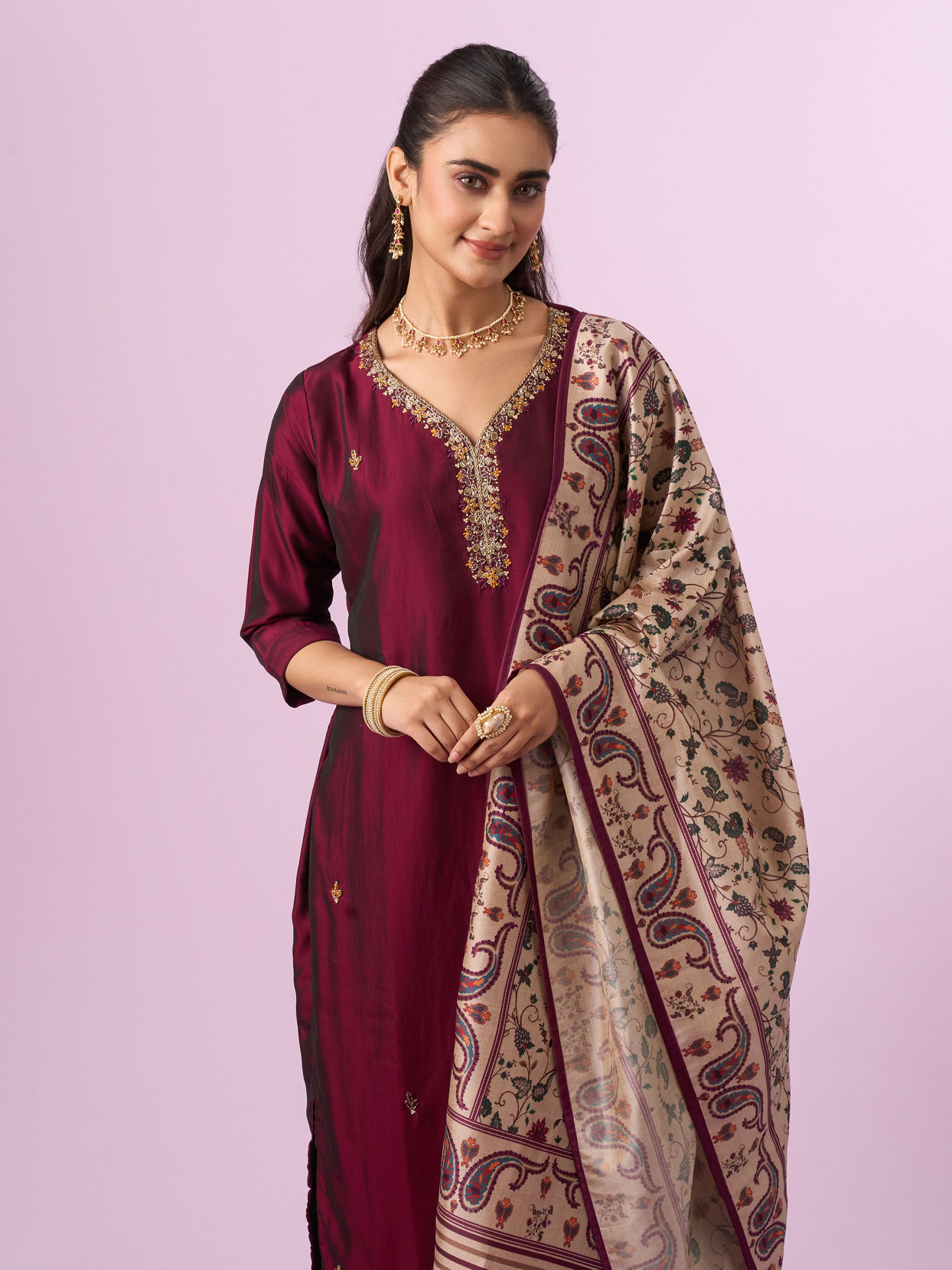 Mohey Women Wine Elegance Straight Suit