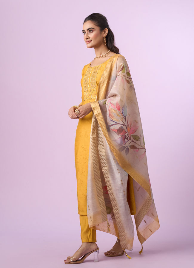Mohey Women Resplendent Yellow Straight Suit