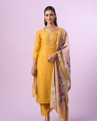 Mohey Women Resplendent Yellow Straight Suit