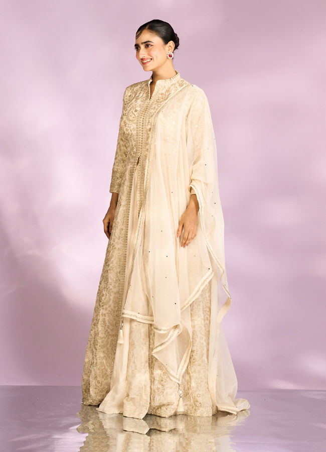 Mohey Women Dazzling Cream Anarkali Suit