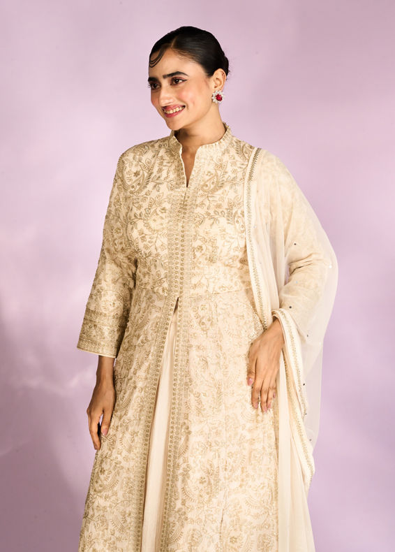 Mohey Women Dazzling Cream Anarkali Suit
