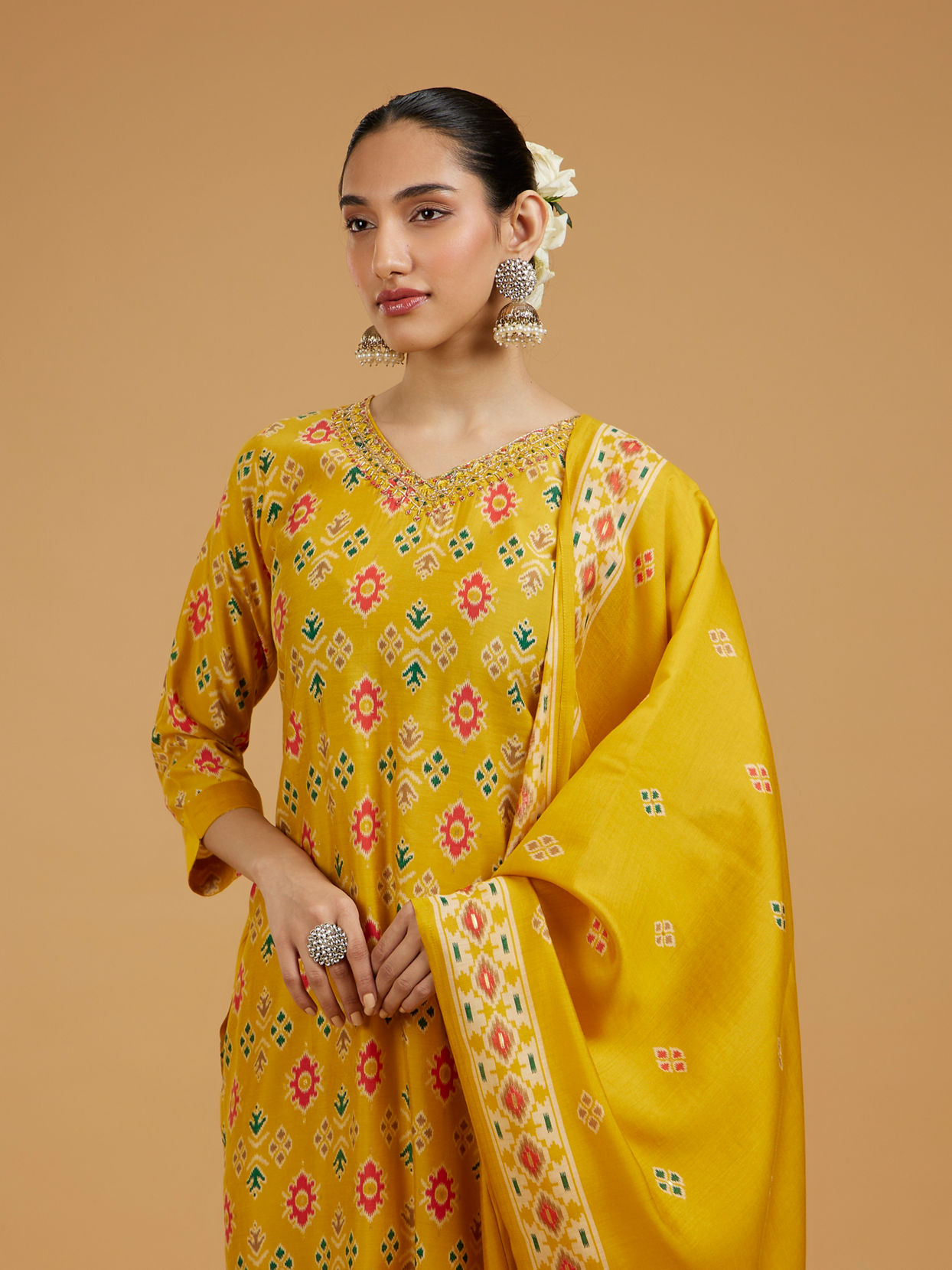 Mohey Women Glowing Mustard Yellow Straight Suit