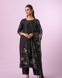 Mohey Women Elegant Onyx Black Straight Suit