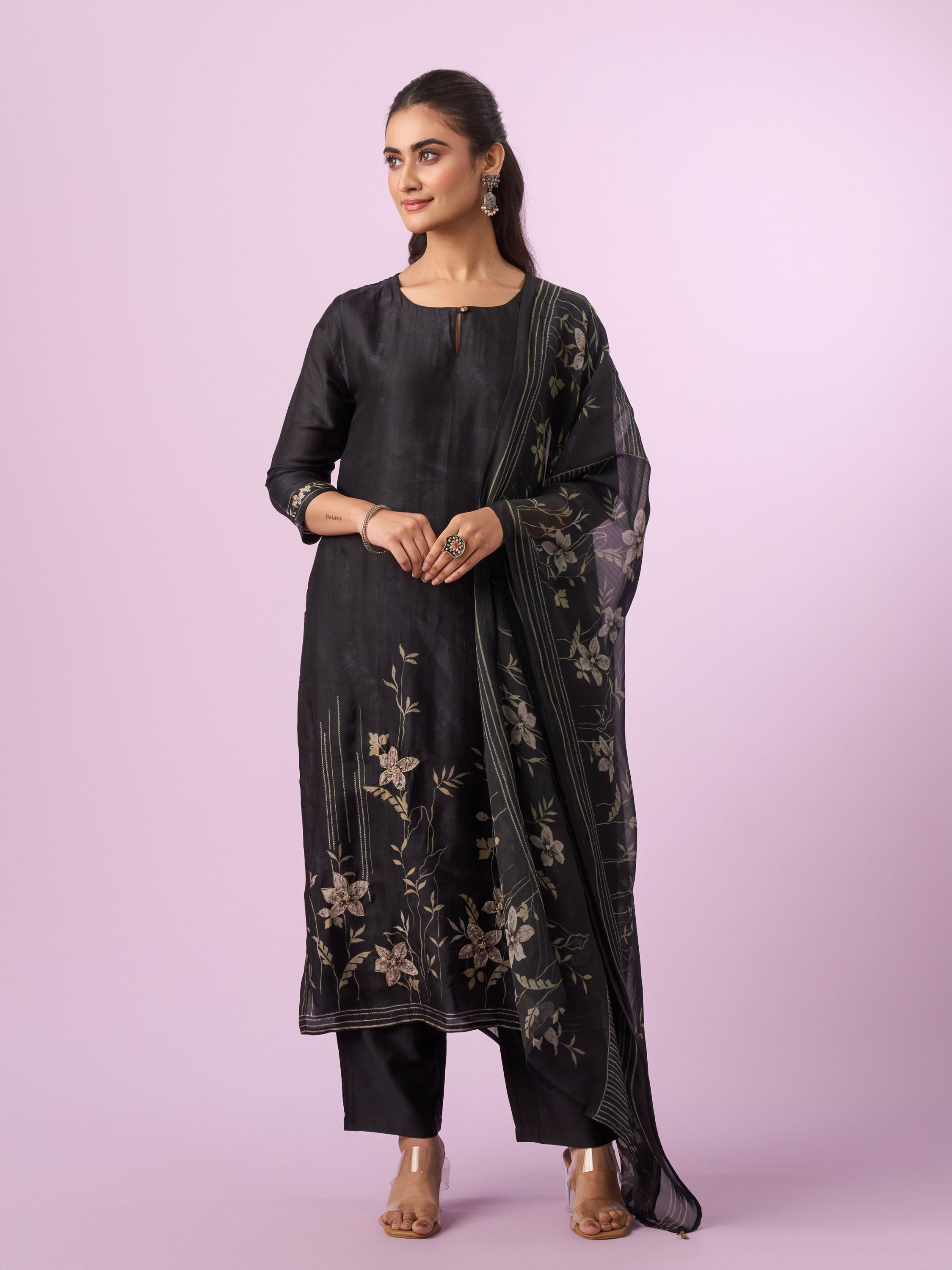 Mohey Women Elegant Onyx Black Straight Suit
