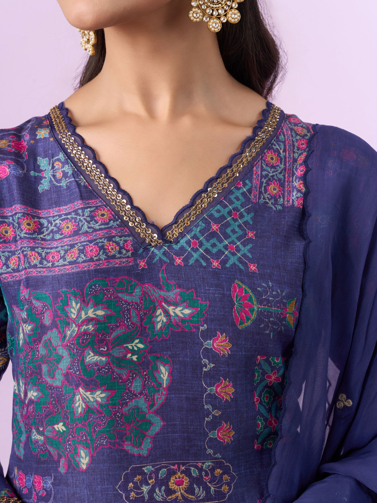 Mohey Women Purple Straight Suit