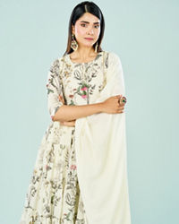 Mohey Women Elegant Cream Cotton Anarkali Suit