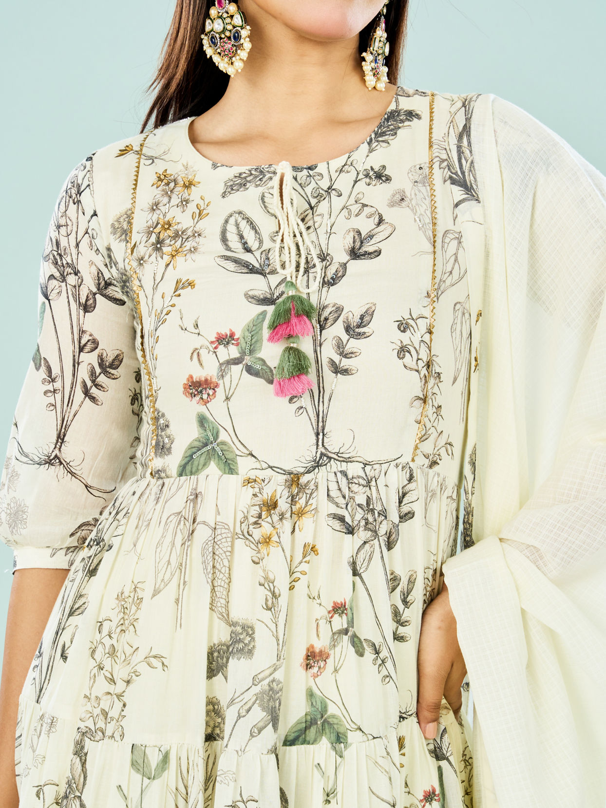 Mohey Women Elegant Cream Cotton Anarkali Suit