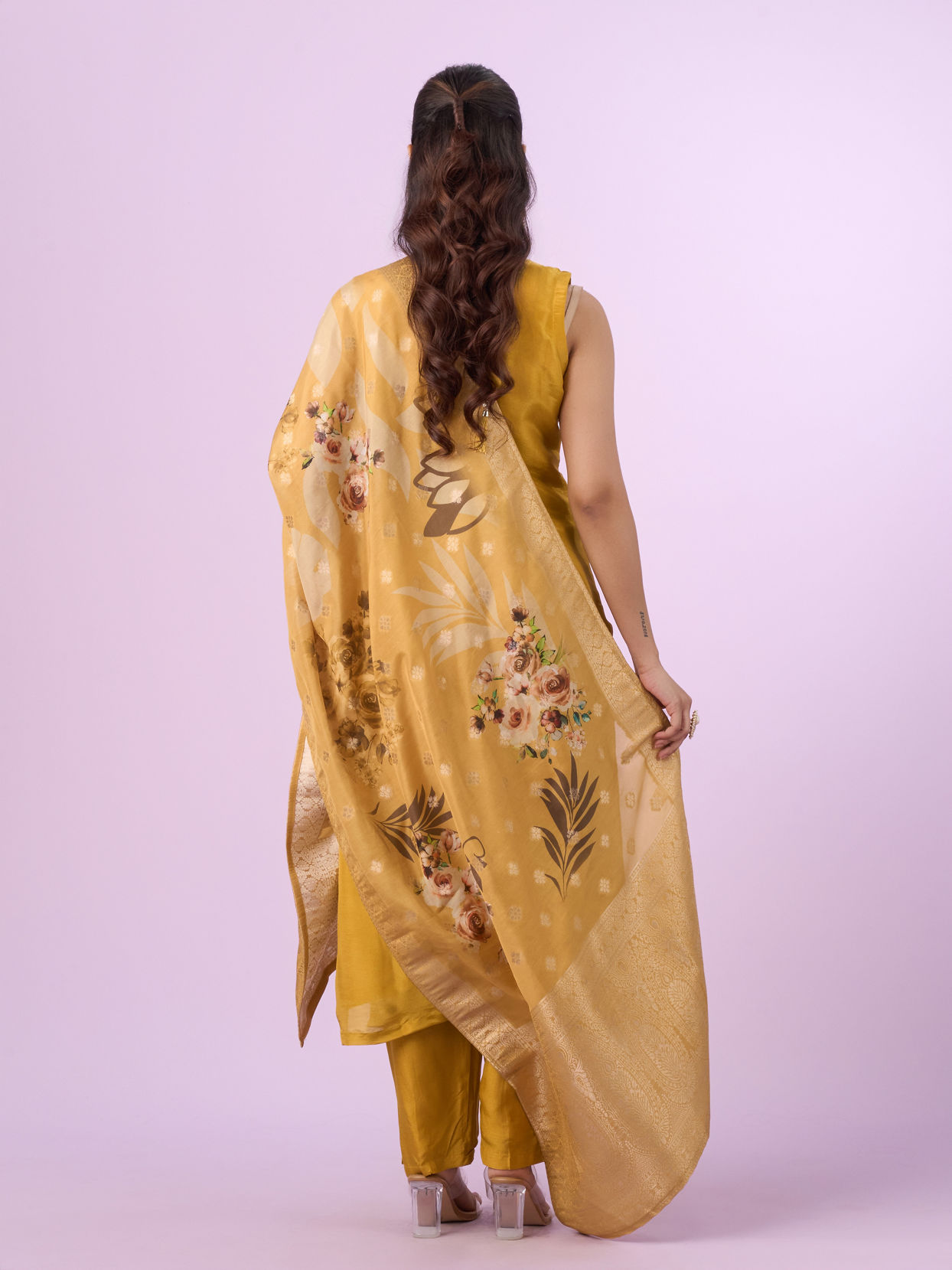 Mohey Women Yellow Mosaic Elegance Straight Suit