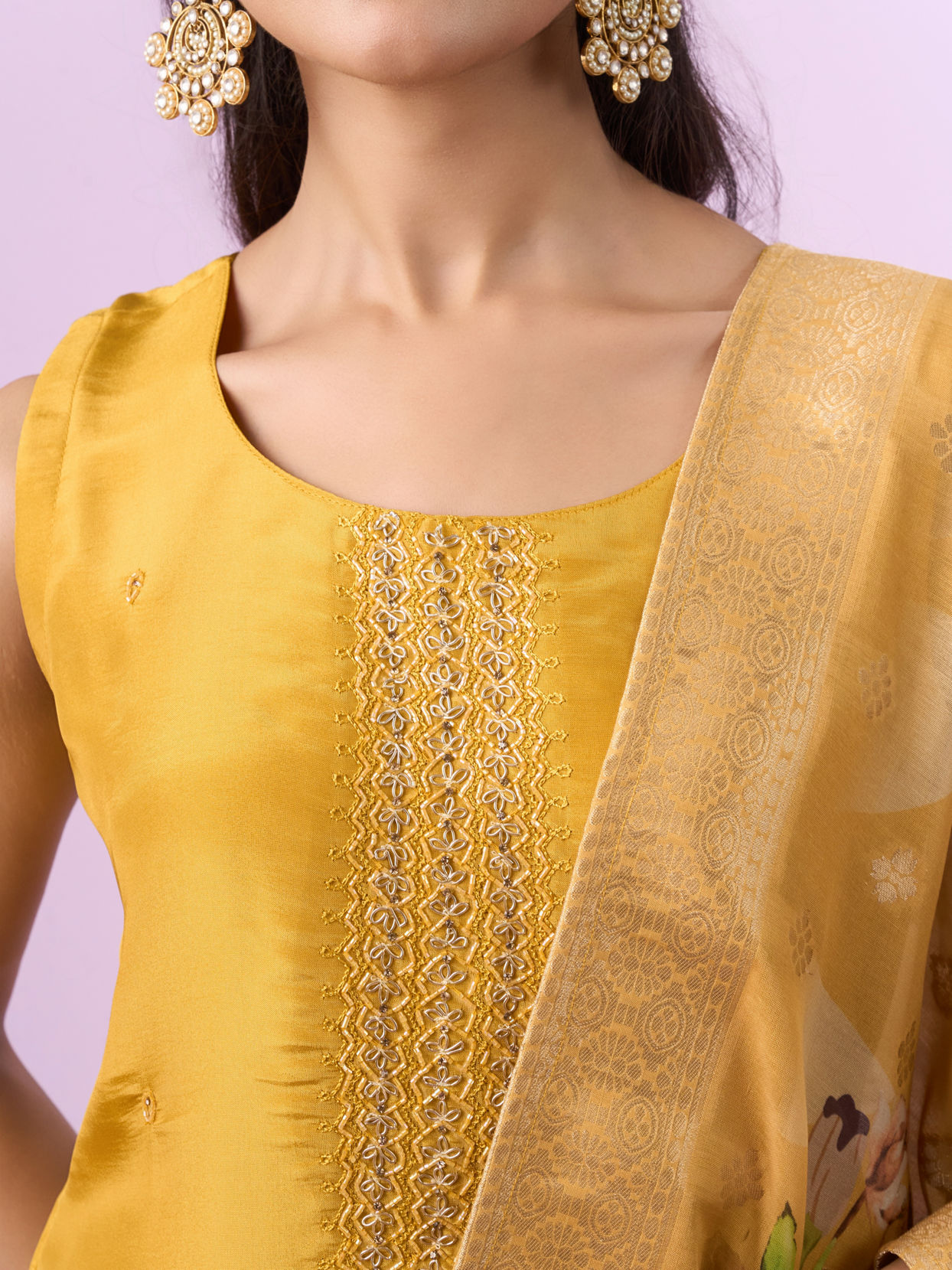 Mohey Women Yellow Mosaic Elegance Straight Suit