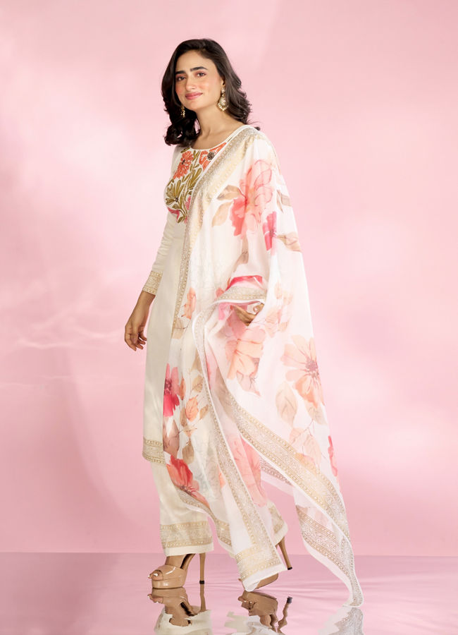 Mohey Women Elegant Cream Straight Suit
