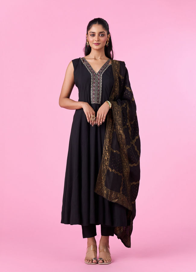Mohey Women Black Aesthetic Anarkali Suit