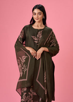 Mohey Women Emerald Green Straight Suit