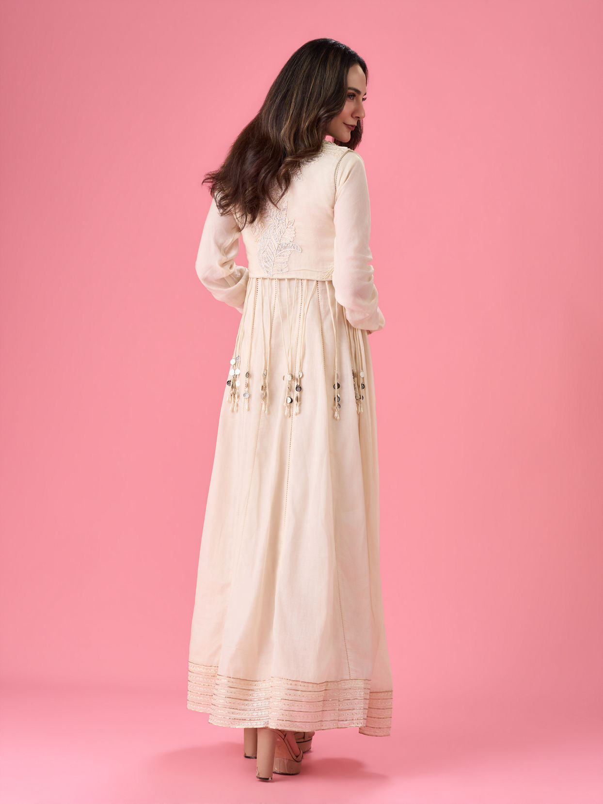 Mohey Women Cream Blossoms Anarkali Suit