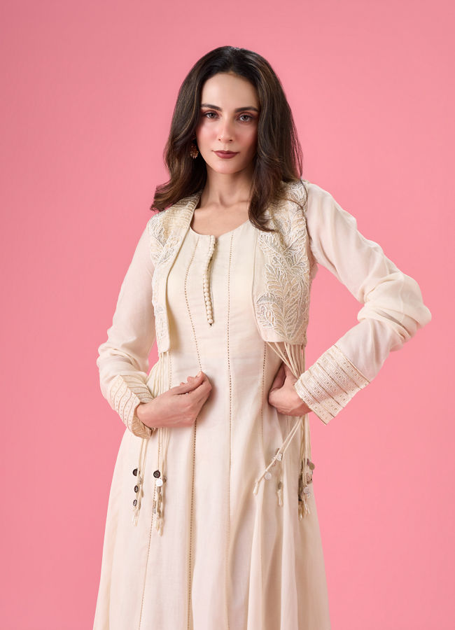 Mohey Women Cream Blossoms Anarkali Suit