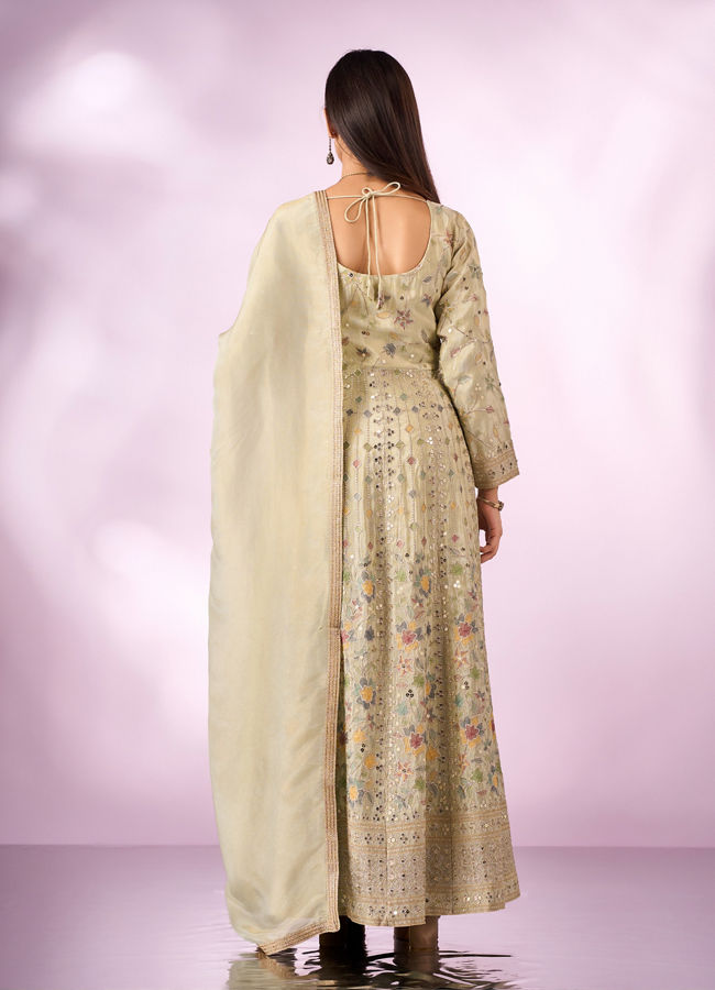 Mohey Women Green Chinon Kurti with Sequin Work