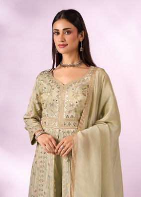 Mohey Women Green Chinon Kurti with Sequin Work