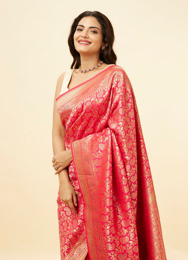 alt message - Mohey Women Rani Pink Stone Work and Zari Weave Saree image number 1