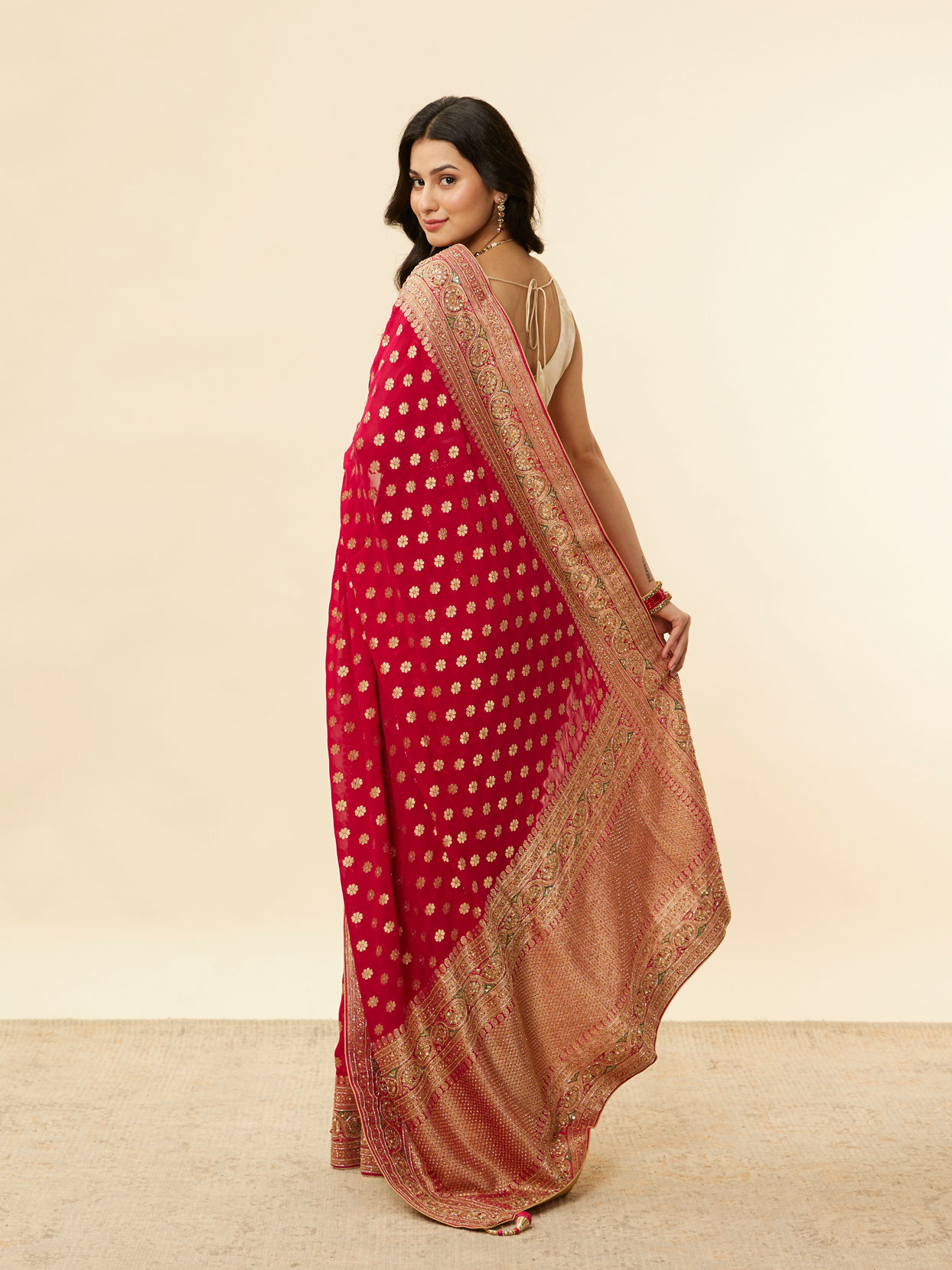 Mohey Women Berry Red Floral Buta Patterned Cutdana Embroidered Bridal Saree