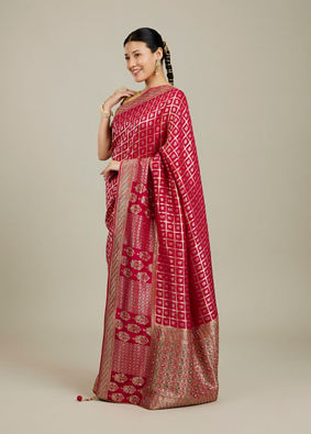 Mohey Women Dark Pink Zari Embroidered Saree image number 2