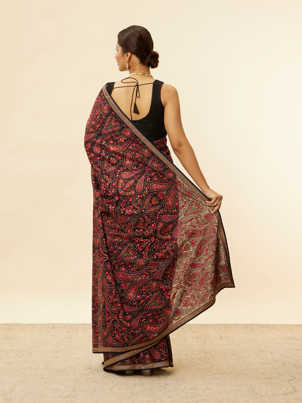 Mohey Women Midnight Blue Paisley Embroidered Sequined Saree