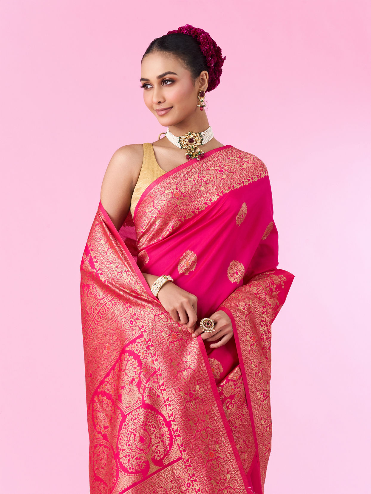 Mohey Women Pink Elegance Traditional Saree