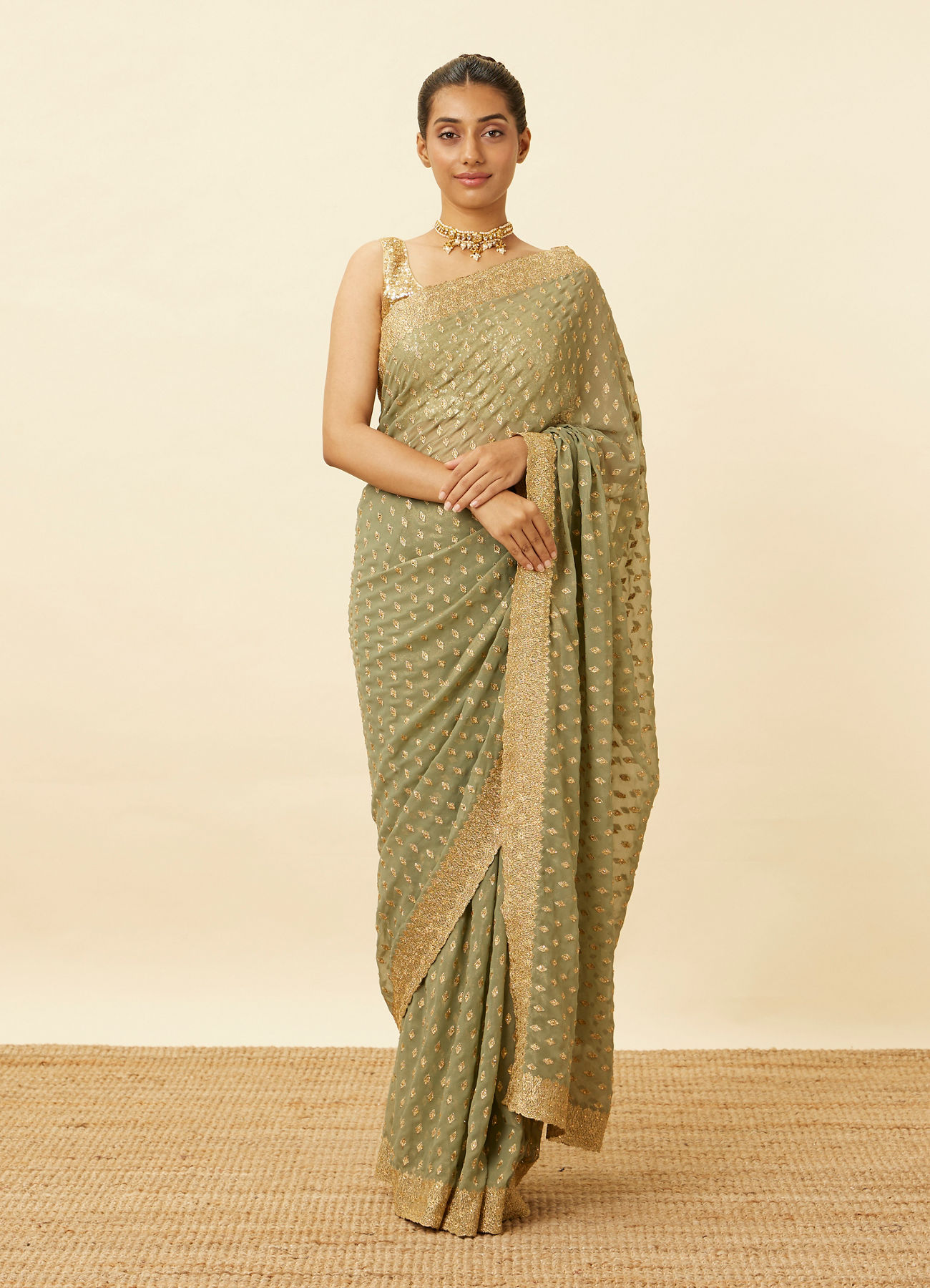 Mohey Women Pistachio Green Diamond Patterned Saree