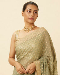 Mohey Women Pistachio Green Diamond Patterned Saree