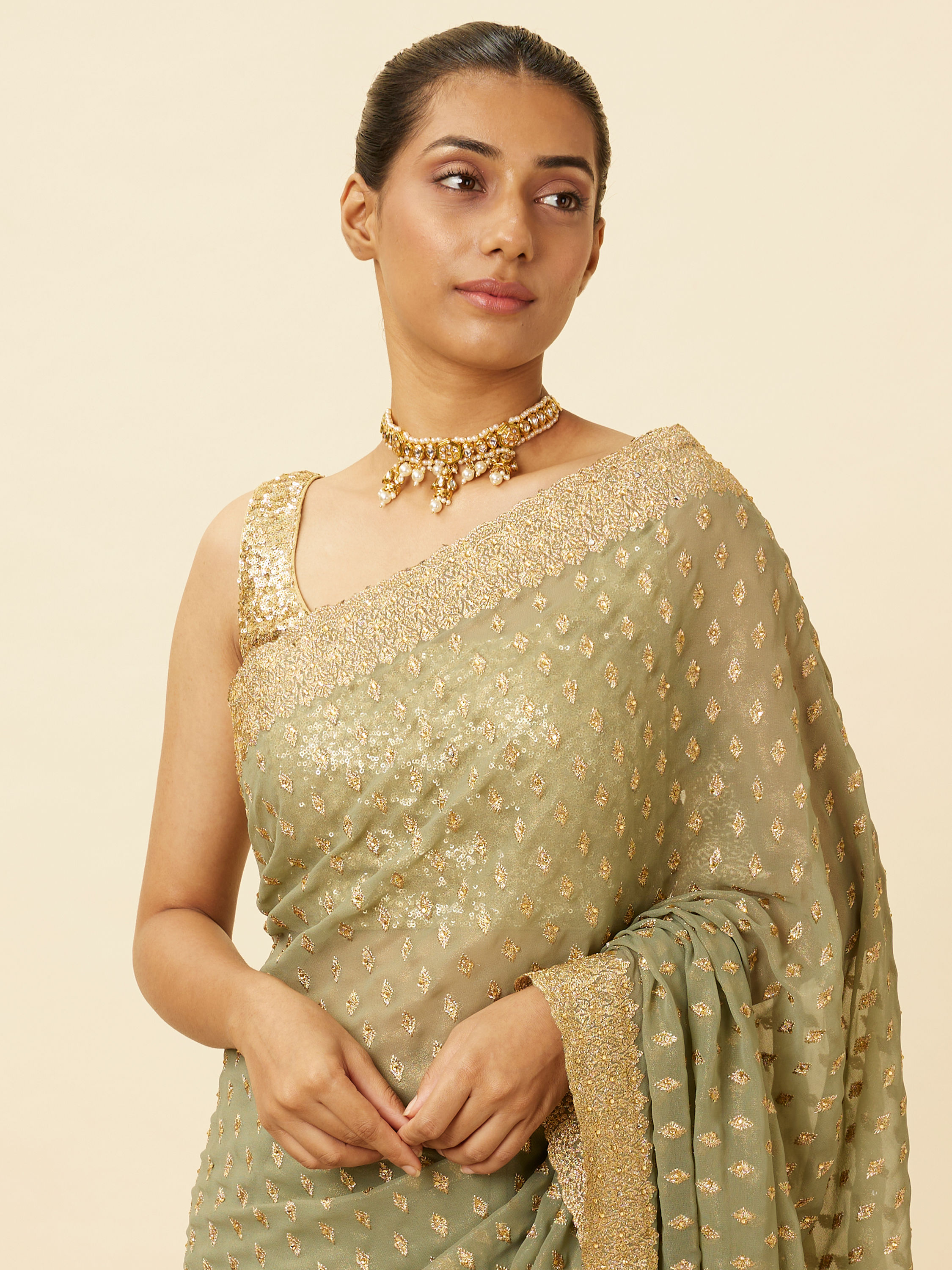 Mohey Women Pistachio Green Diamond Patterned Saree