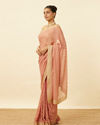 alt message - Mohey Women Flamingo Pink Diamond Patterned Saree image number 3