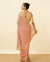 alt message - Mohey Women Flamingo Pink Diamond Patterned Saree image number 2