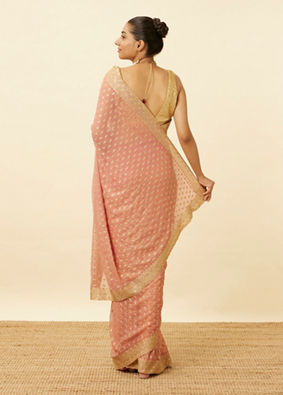 Mohey Women Flamingo Pink Diamond Patterned Saree image number 2