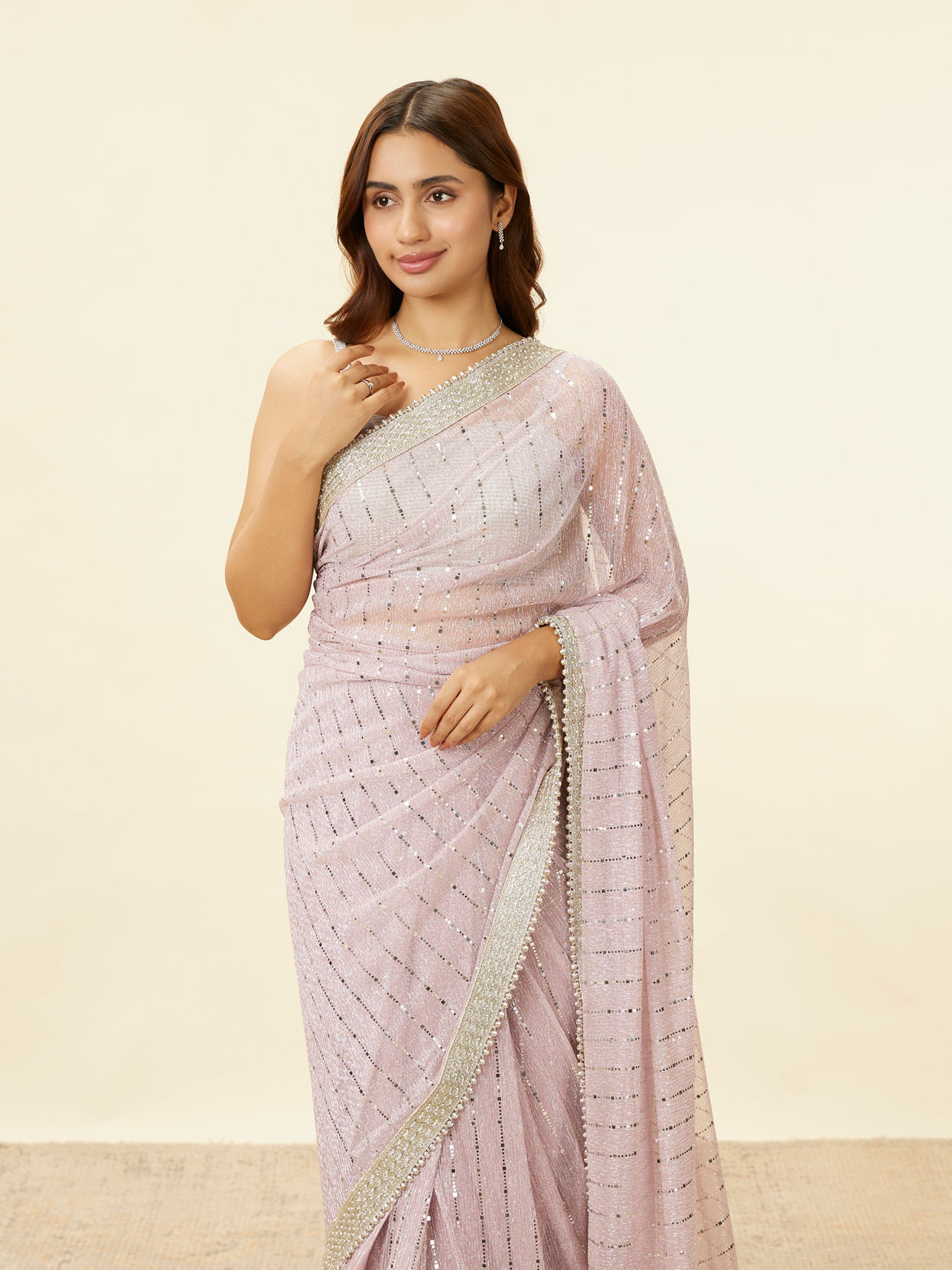 alt message - Mohey Women Carnation Pink Sequin Work Saree image number 1