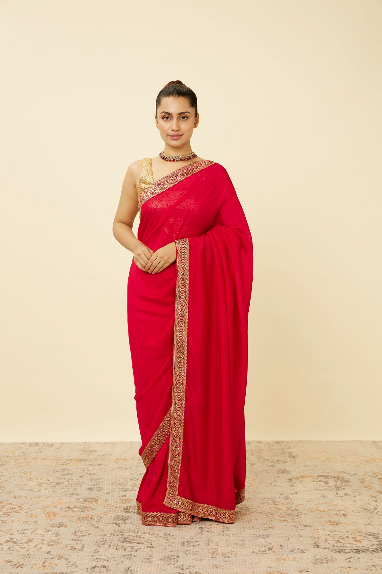 alt message - Mohey Women Fiesta Red Saree with Geometrical Patterned Borders image number 0