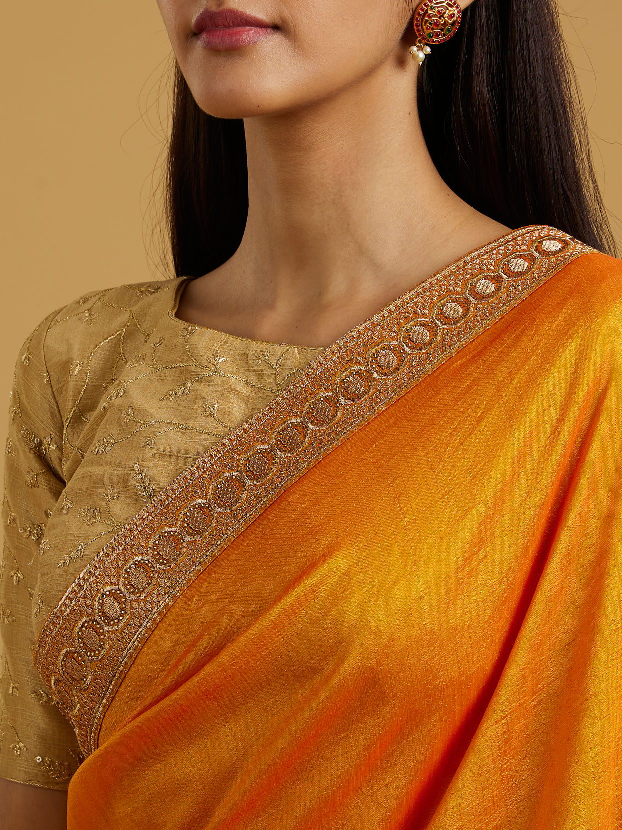 alt message - Mohey Women Mustard Yellow Splendour Saree image number 3