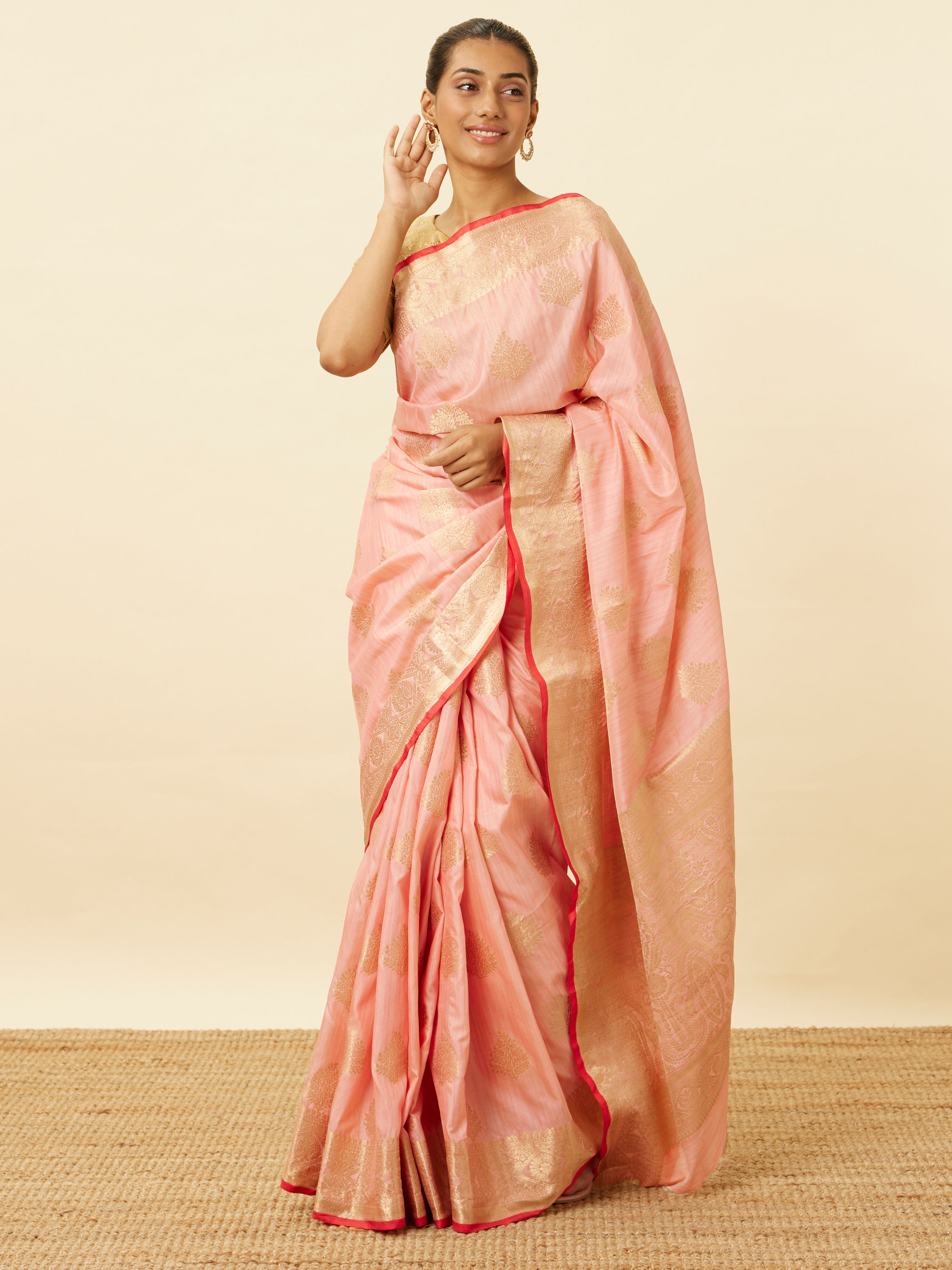 Mohey Women Rose Shadow Pink Saree with Fern Patterns