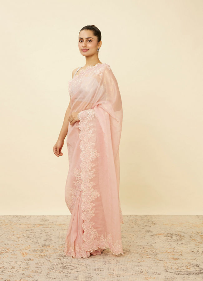 alt message - Mohey Women Veiled Rose Pink Saree with Floral Patterns image number 3