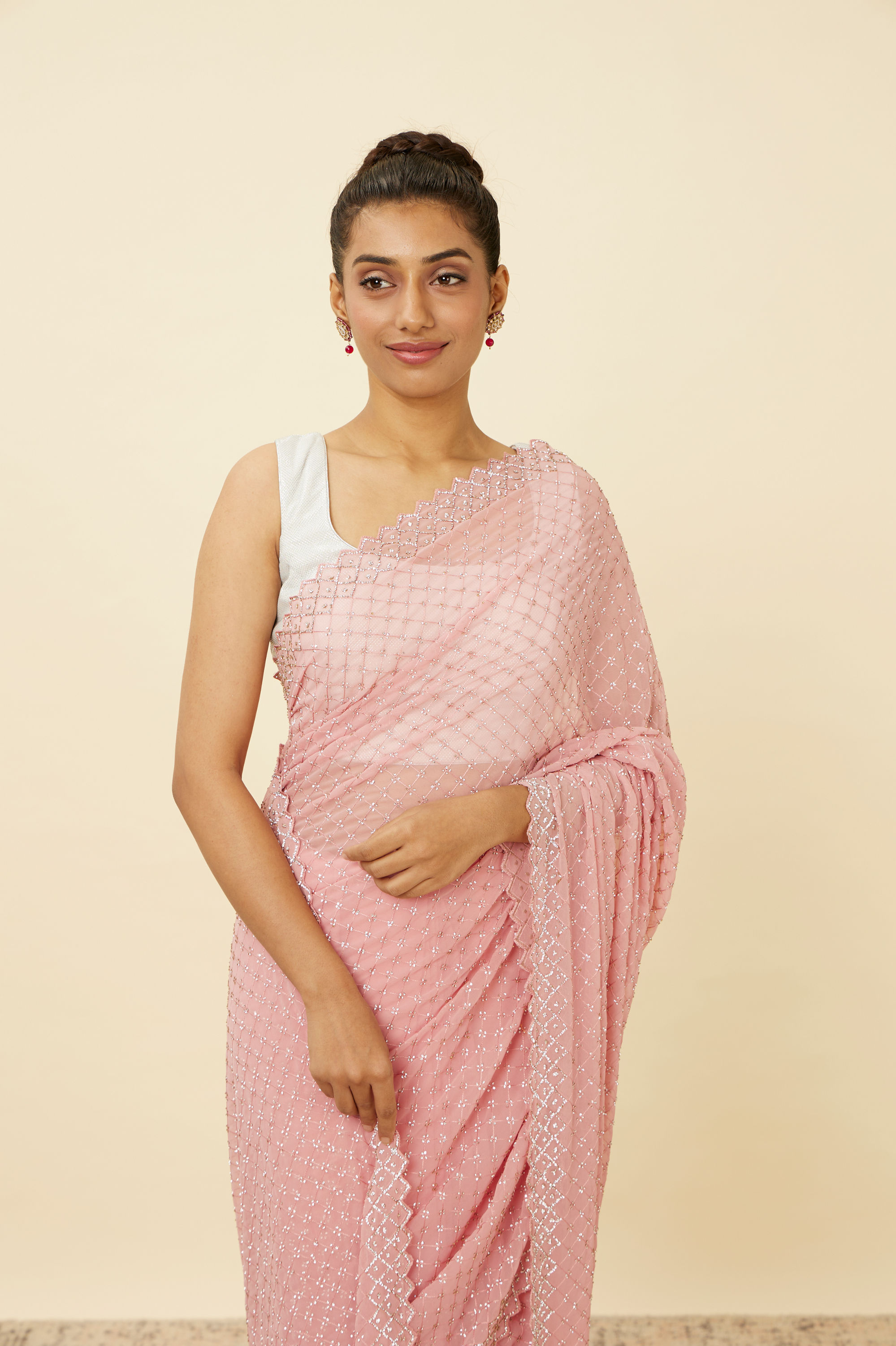 Mohey Women Rose Shadow Pink Saree with Embroidered Patterns