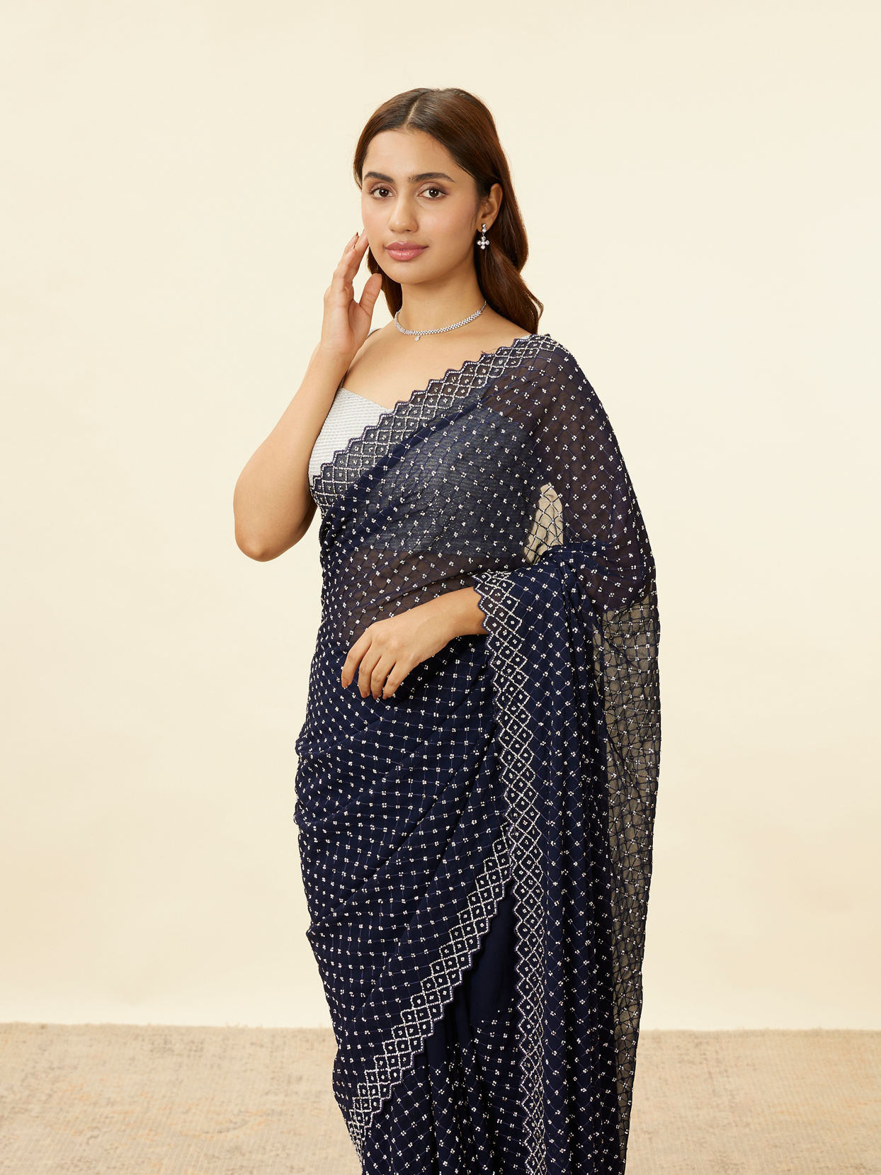 alt message - Mohey Women Midnight Blue Stone Work Saree image number 1