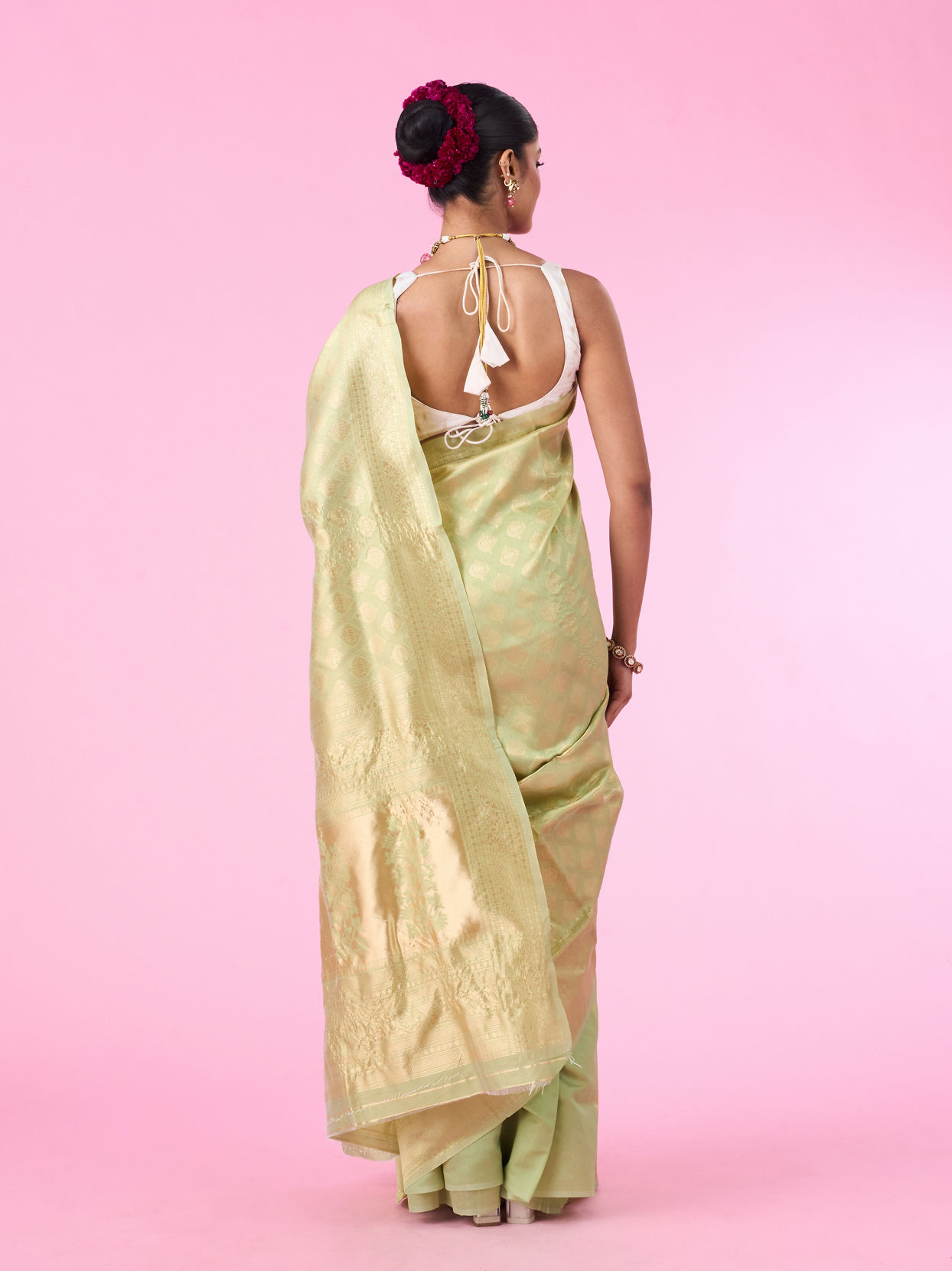 Mohey Women Pista Green Euphoria Saree