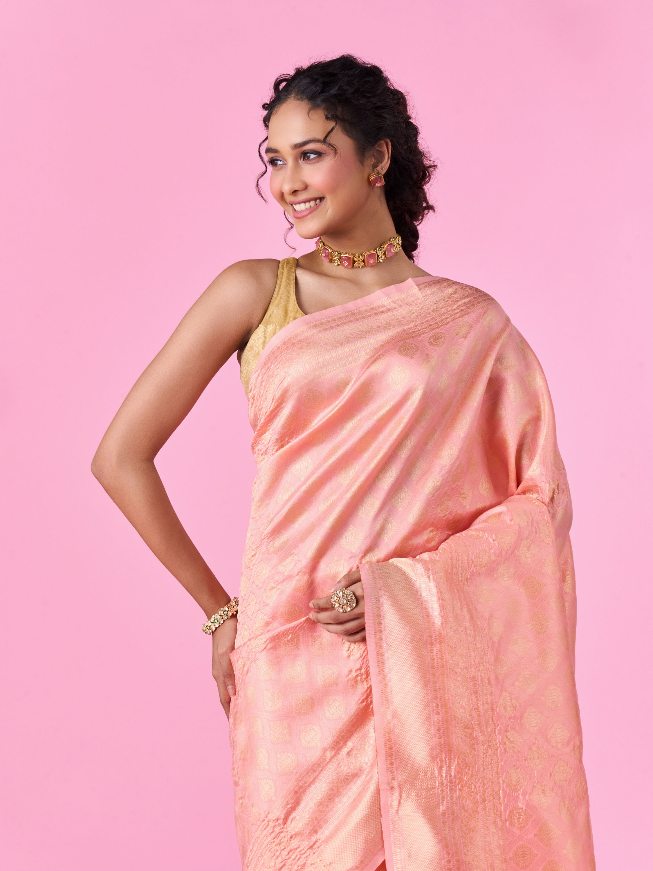 Mohey Women Dainty Pink Delight Saree