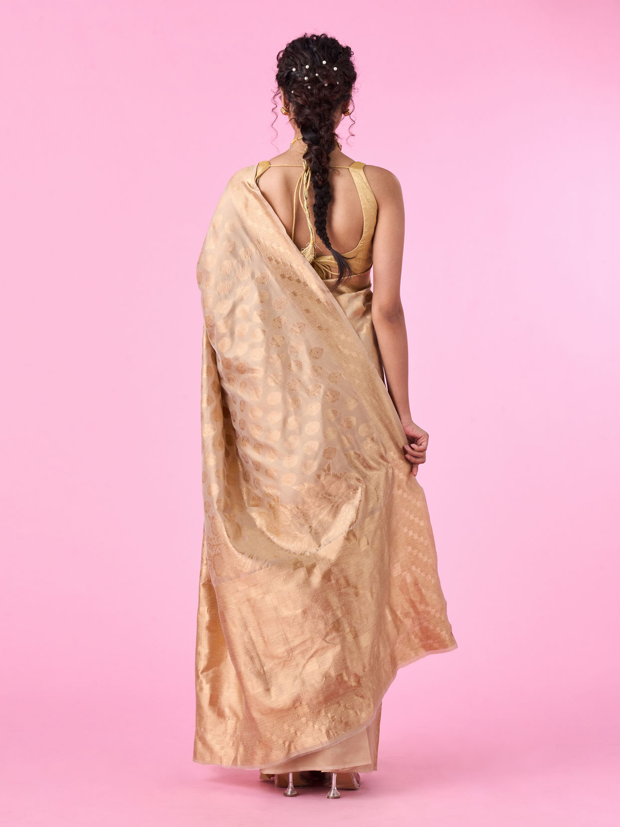 Mohey Women Beige Harmony Saree